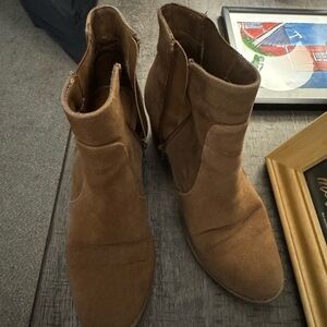Universal Threads Brown Suede Ankle Boots